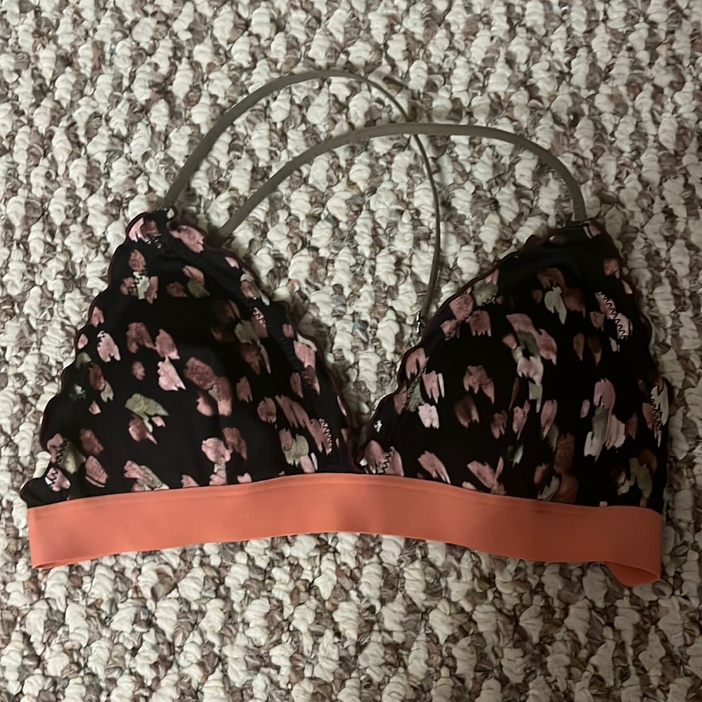 H&M swimsuit top, crosses in the back, size 2; worn once
